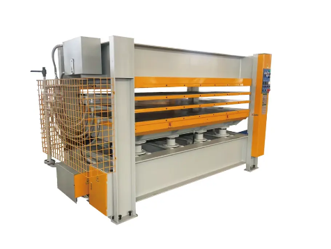 ¿Qué es una máquina prensadora en caliente para puertas de madera?